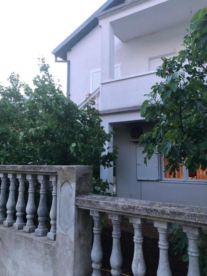 Apartment Raslina Exterior photo