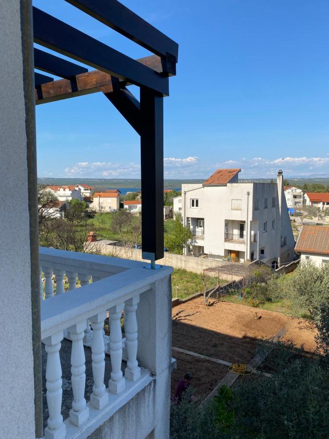 Apartment Raslina Exterior photo